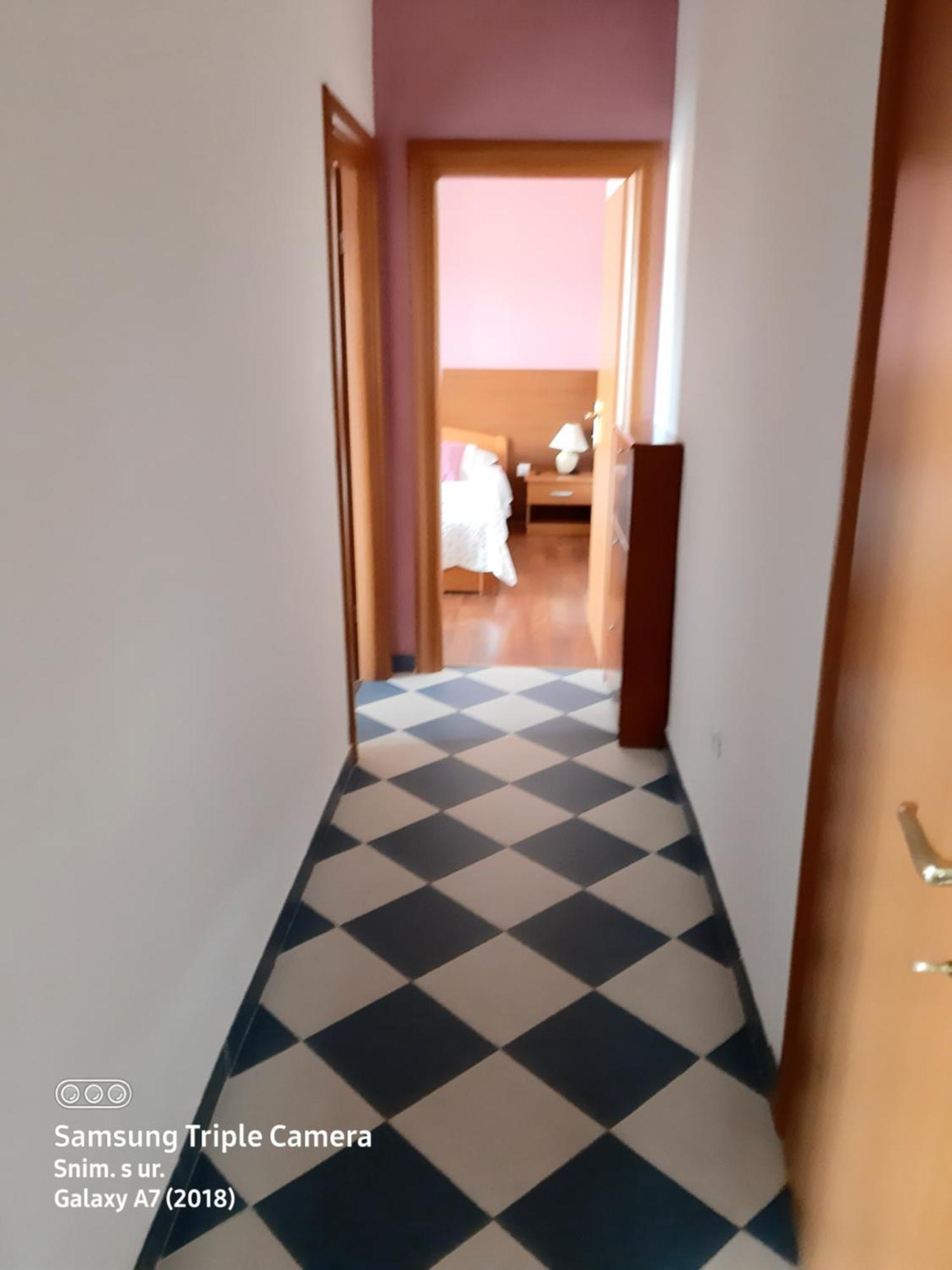 -Villa Sjor -Primosten-Apartmani- Has 2 Large Apartments And 2 Smaller Ones -Primosten Lokvice 6 Bagian luar foto
