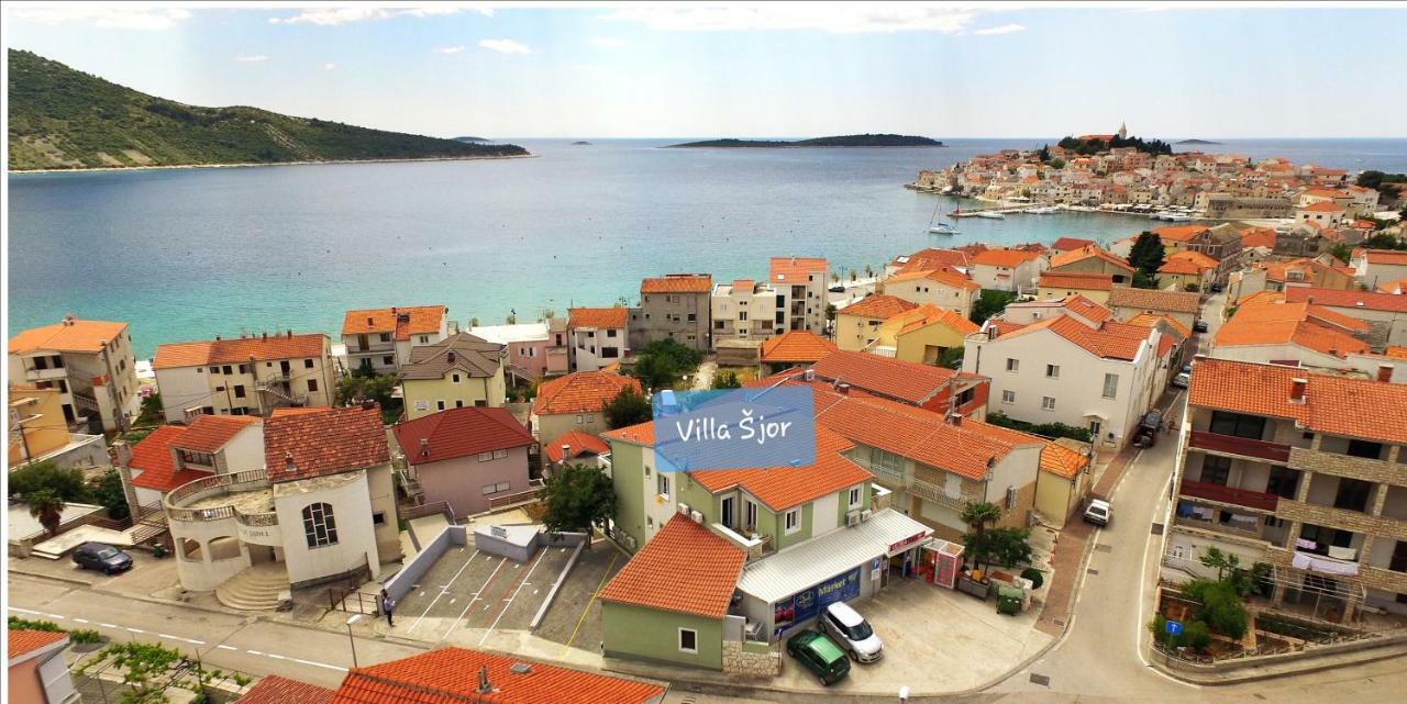 -Villa Sjor -Primosten-Apartmani- Has 2 Large Apartments And 2 Smaller Ones -Primosten Lokvice 6 Bagian luar foto